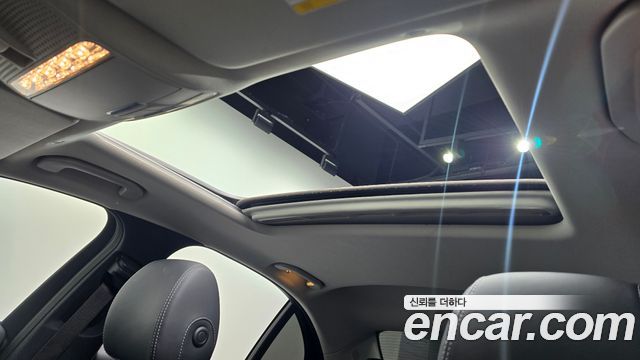 Mercedes-Benz E-Class 2020 — photo 17