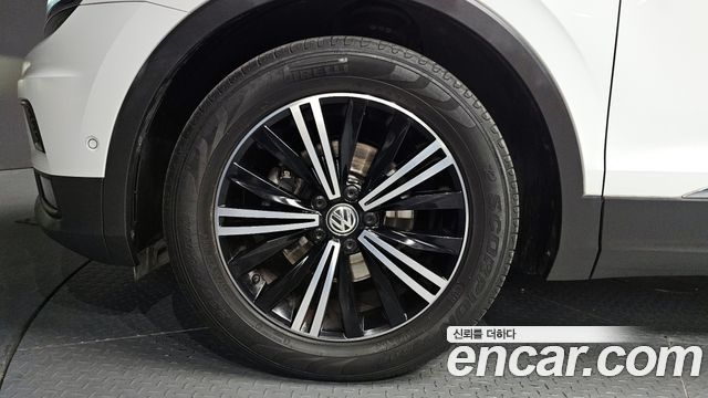 Volkswagen Tiguan 2018 — photo 5