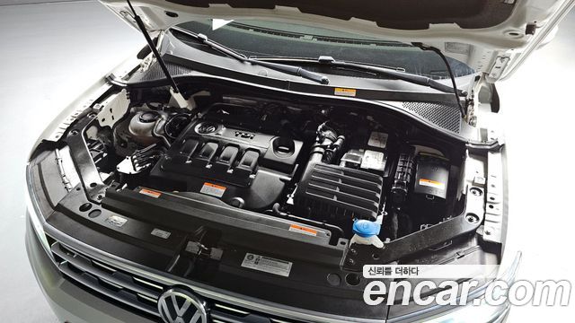 Volkswagen Tiguan 2018 — photo 6
