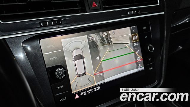 Volkswagen Tiguan 2018 — photo 22