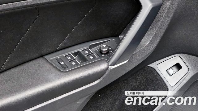 Volkswagen Tiguan 2018 — photo 25