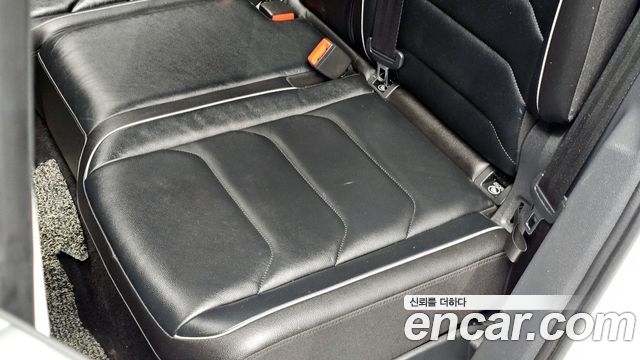Volkswagen Tiguan 2018 — photo 34