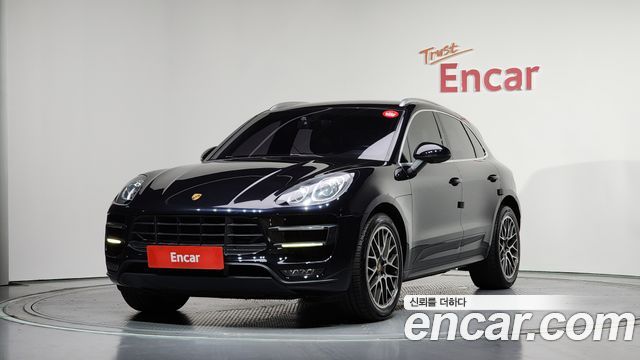 Porsche Macan 2015 — photo 1