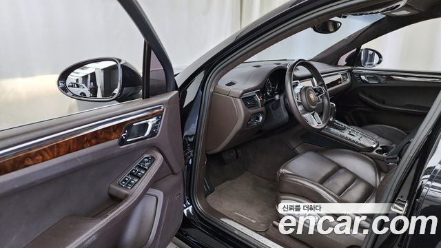Porsche Macan 2015 — photo 10