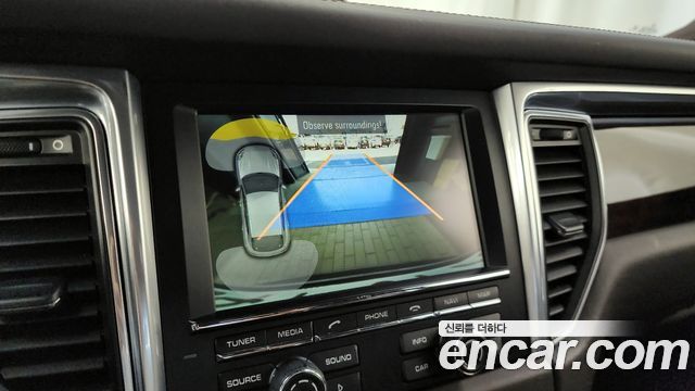 Porsche Macan 2015 — photo 15