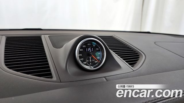 Porsche Macan 2015 — photo 18