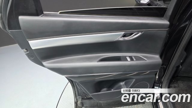 Genesis GV80 2020 — photo 15