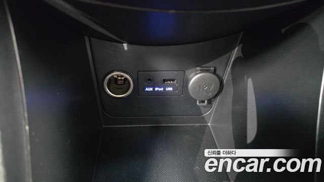 Hyundai Accent 2012 — photo 18