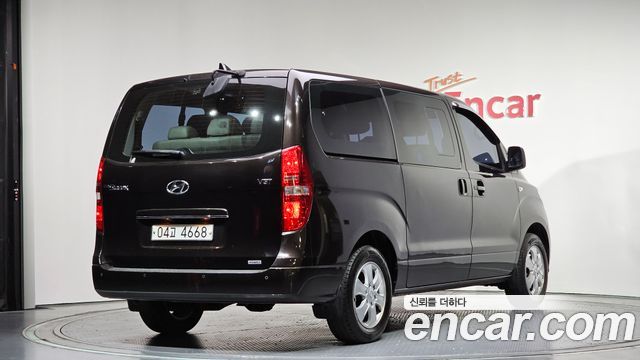 Hyundai Starex 2018 — photo 2