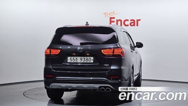 Kia Sorento 2018 — photo 4