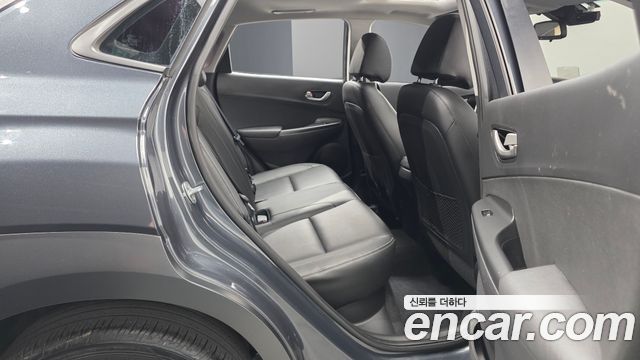 Hyundai Kona 2018 — photo 17