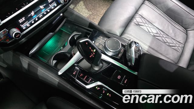 BMW Gran Turismo 2021 — photo 9