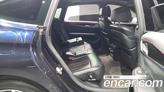 BMW Gran Turismo 2021 — photo 12