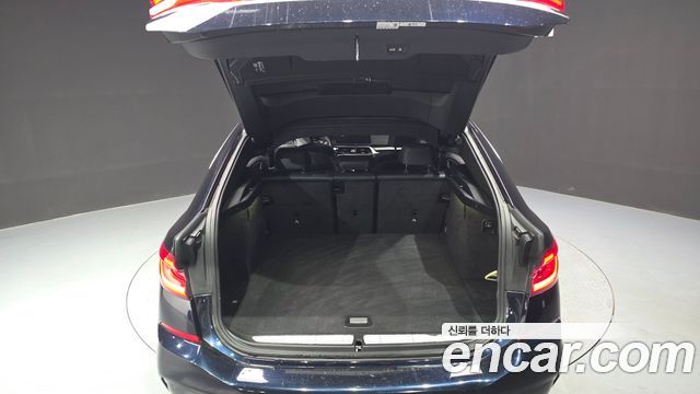 BMW Gran Turismo 2021 — photo 20