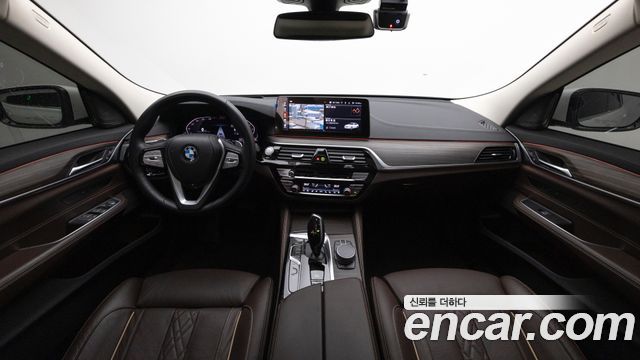 BMW Gran Turismo 2021 — photo 7