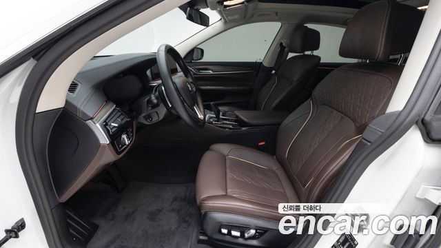BMW Gran Turismo 2021 — photo 10