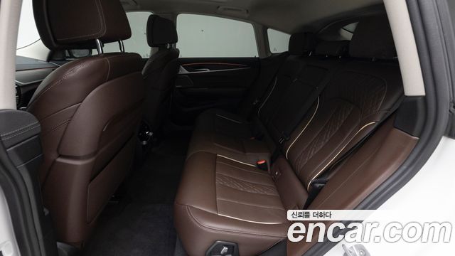 BMW Gran Turismo 2021 — photo 11