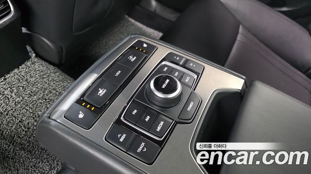 Hyundai Genesis 2015 — photo 19
