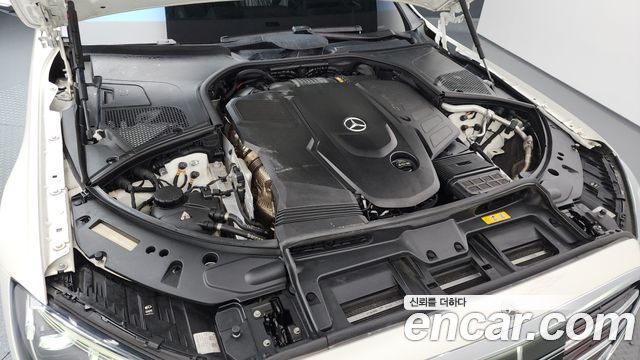 Mercedes-Benz S-Class 2022 — photo 6