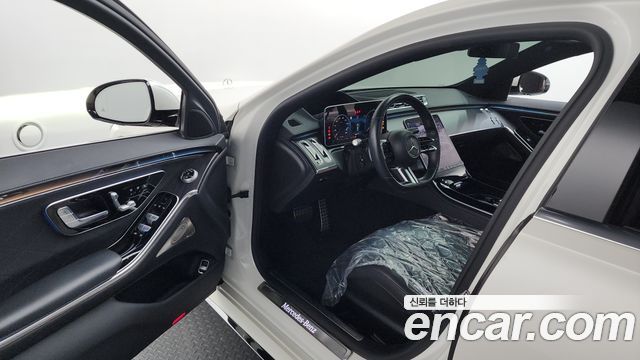Mercedes-Benz S-Class 2022 — photo 13
