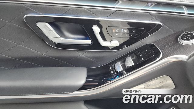 Mercedes-Benz S-Class 2022 — photo 25