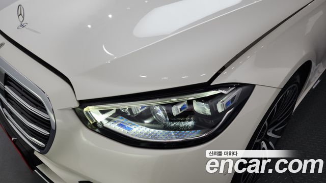 Mercedes-Benz S-Class 2022 — photo 8