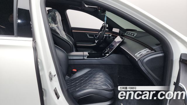 Mercedes-Benz S-Class 2022 — photo 16