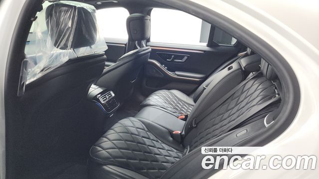 Mercedes-Benz S-Class 2022 — photo 27