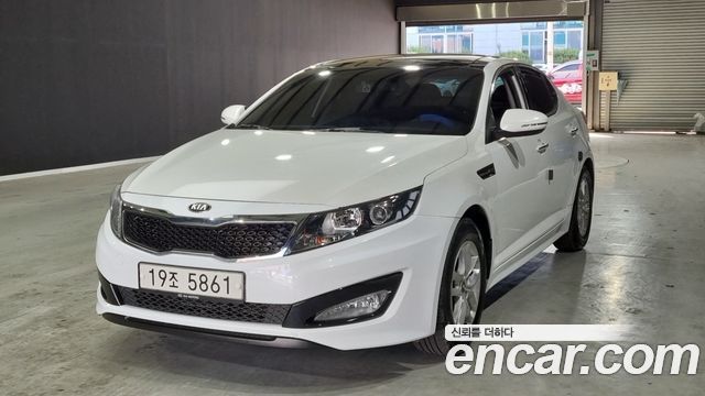 Kia K5 2011 — photo 1