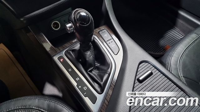Kia K5 2011 — photo 9