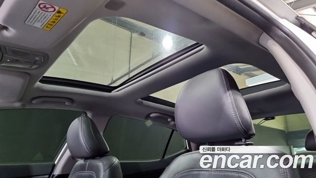 Kia K5 2011 — photo 14