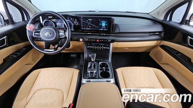 Kia Canival 2021 — photo 10