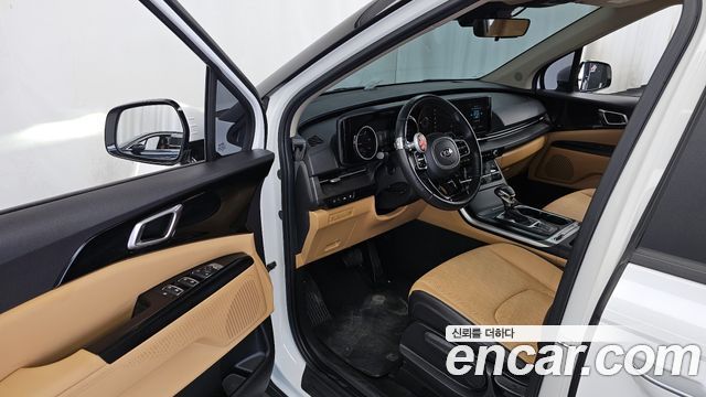 Kia Canival 2021 — photo 13