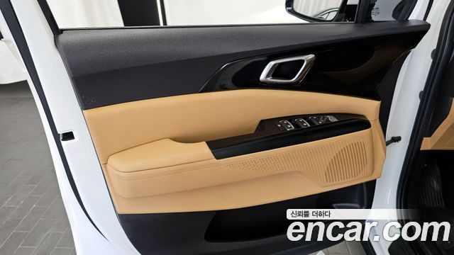 Kia Canival 2021 — photo 14