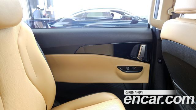 Kia Canival 2021 — photo 15
