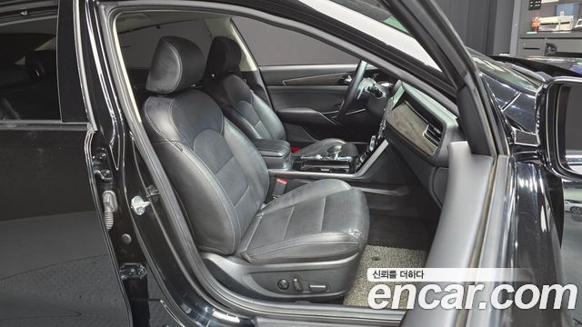 Kia K7 2020 — photo 17