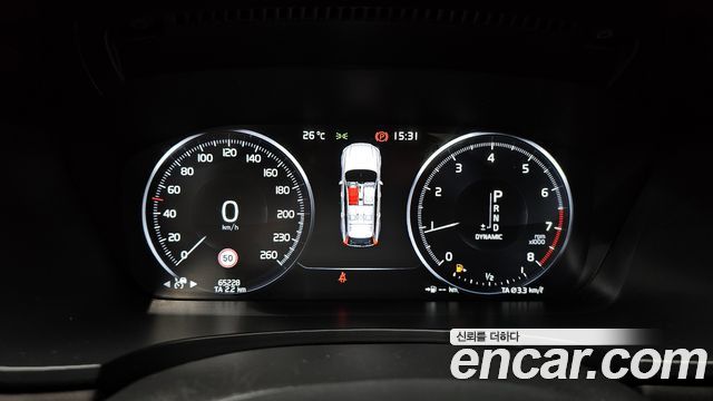 Volvo V90 2018 — photo 11