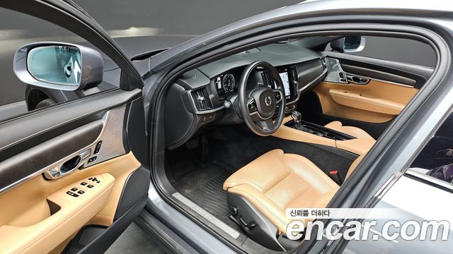 Volvo V90 2018 — photo 17