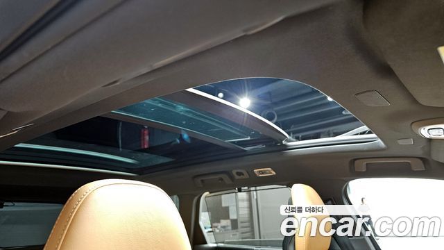 Volvo V90 2018 — photo 24