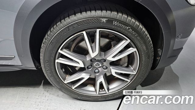 Volvo V90 2018 — photo 7