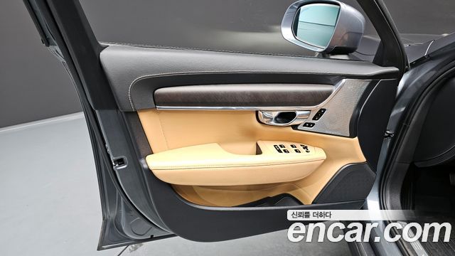 Volvo V90 2018 — photo 14