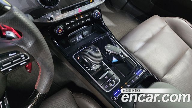 Kia Stinger 2018 — photo 12