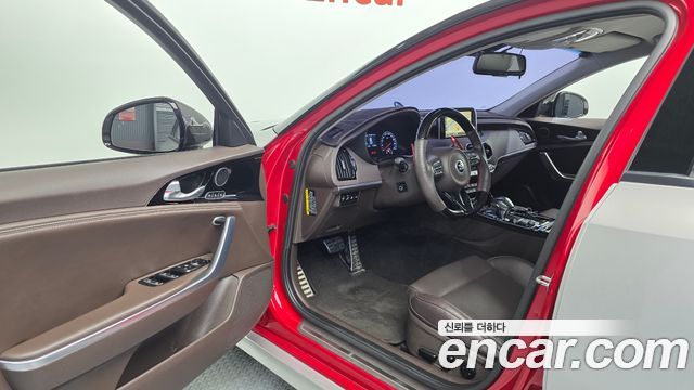 Kia Stinger 2018 — photo 13
