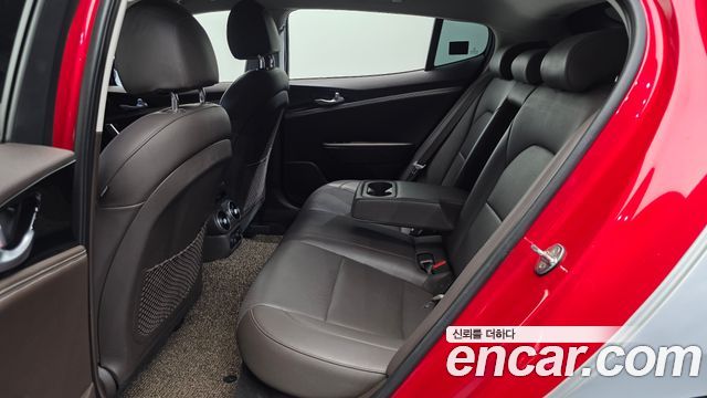 Kia Stinger 2018 — photo 18