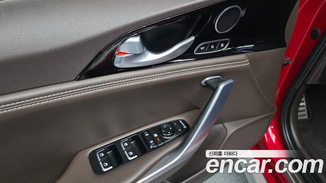 Kia Stinger 2018 — photo 28
