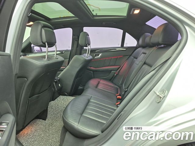 Mercedes-Benz E-Class 2014 — photo 12