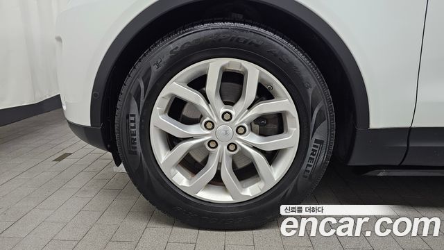 Land Rover Discovery 2020 — photo 5