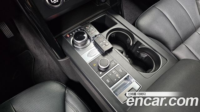 Land Rover Discovery 2020 — photo 9