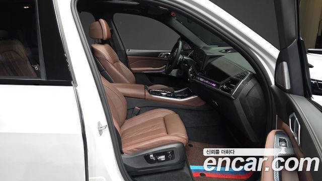 BMW X5 2025 — photo 17