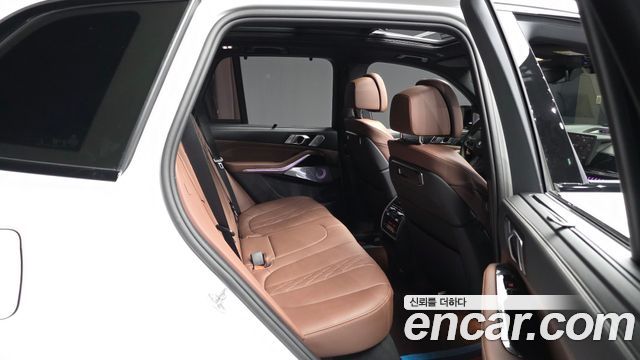 BMW X5 2025 — photo 18